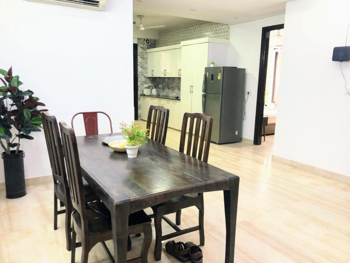 לינה וארוחת בוקר ניו דלהי Avatar Living @Safdarjung Enclave מראה חיצוני תמונה