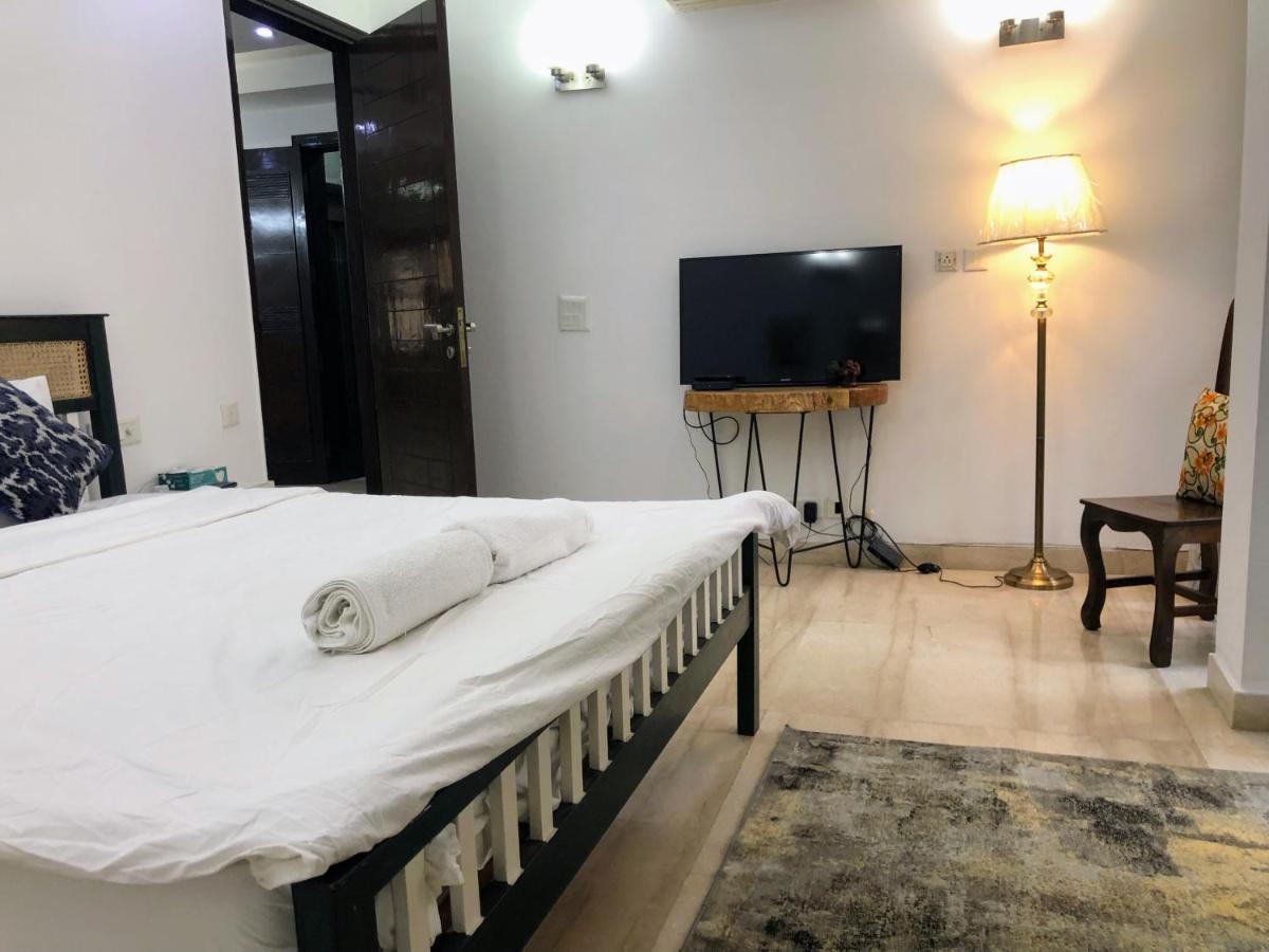 לינה וארוחת בוקר ניו דלהי Avatar Living @Safdarjung Enclave מראה חיצוני תמונה